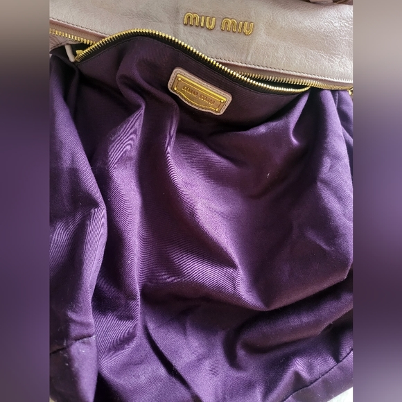 Miu Miu Pink Vitello Lux Bow Handbag. Check my ebay store for great discounts - Picture 5 of 9